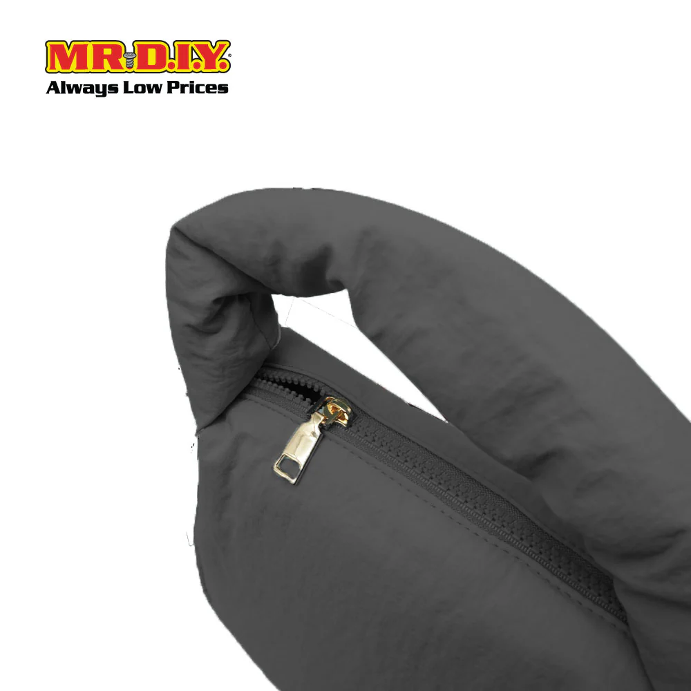 (MR. DIY) Small Puffy Bag with Strap Chain - BLACK - Color Series - Image 4
